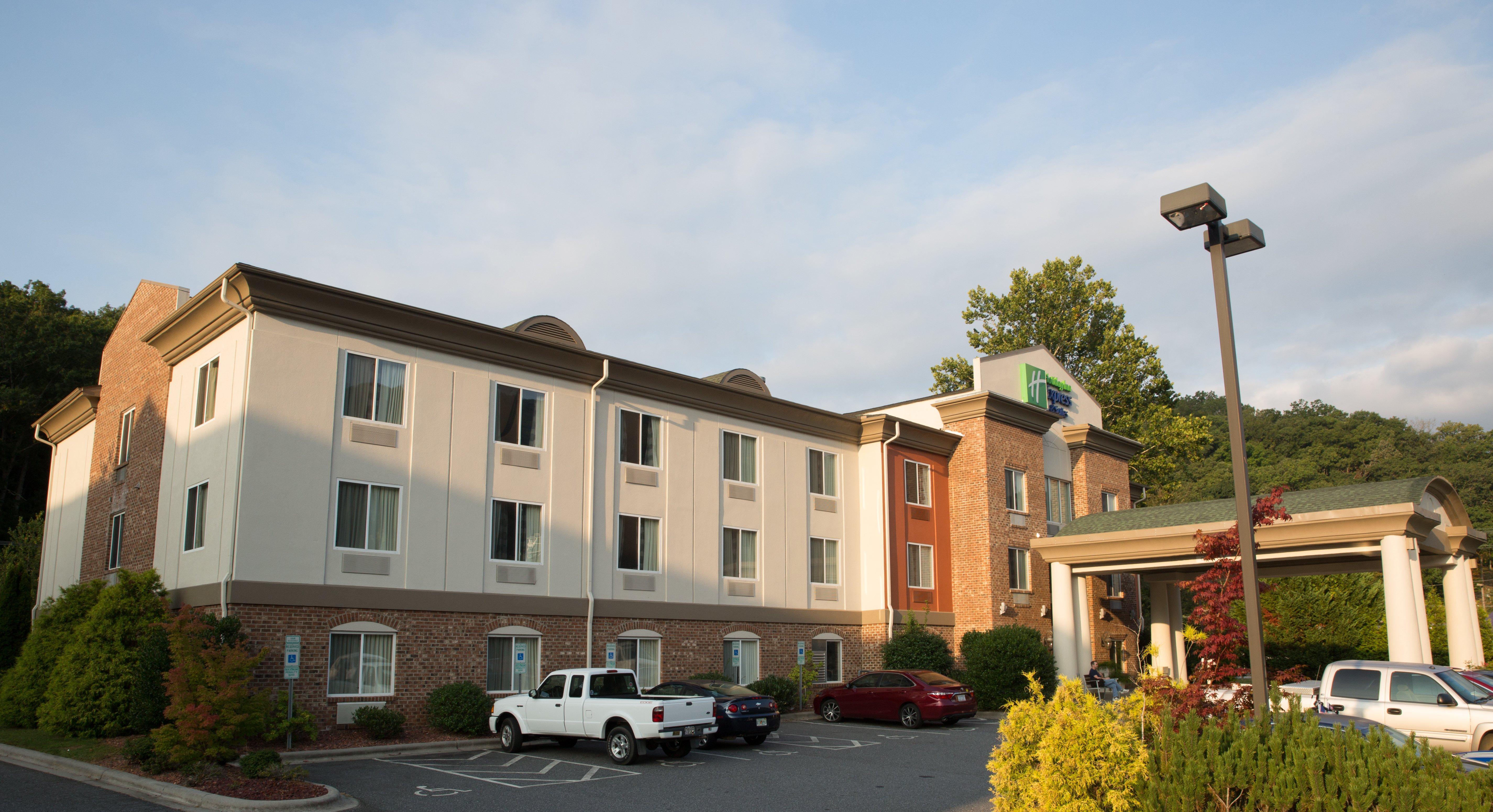 Holiday Inn Express Hotel & Suites Cherokee-Casino By Ihg Exterior foto